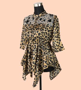 Wild Elegance: Women's Top with Leopard Skin Print